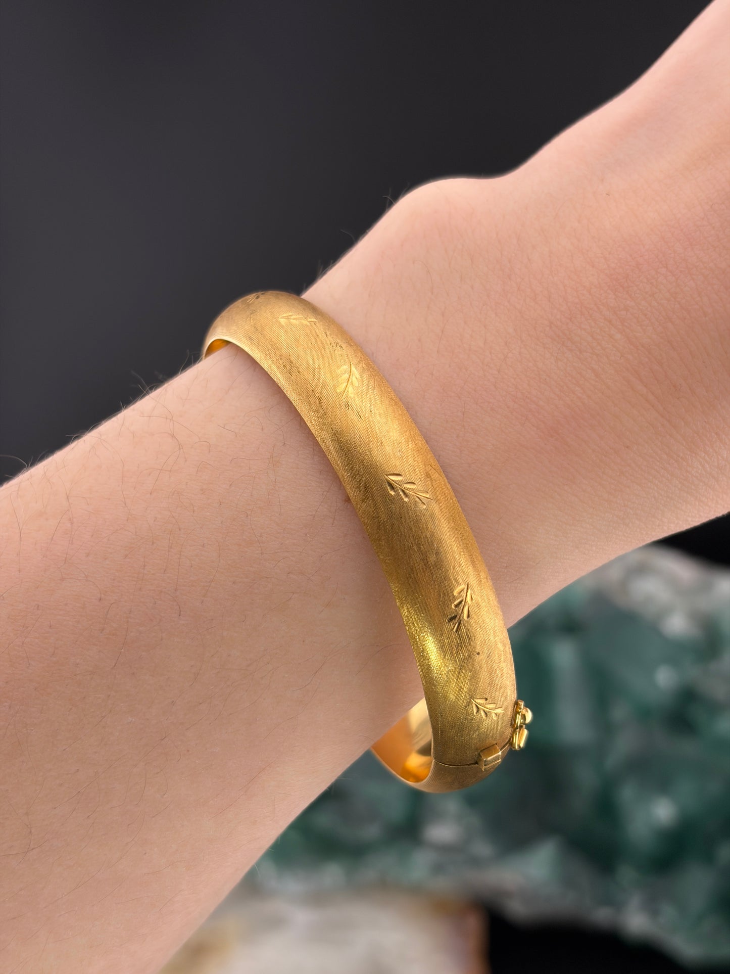 Vintage 18K Bangle Bracelet