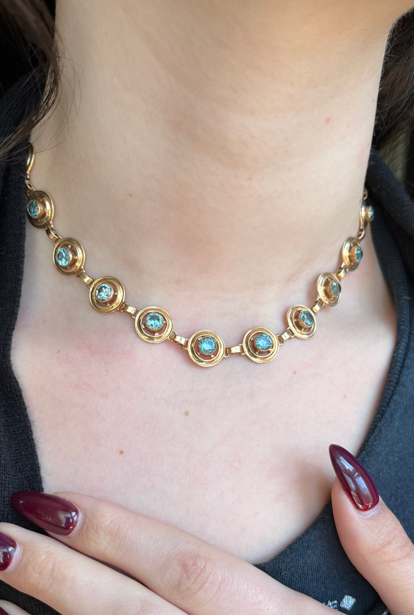 Vintage Retro 14K & Blue Topaz Necklace (14.25")