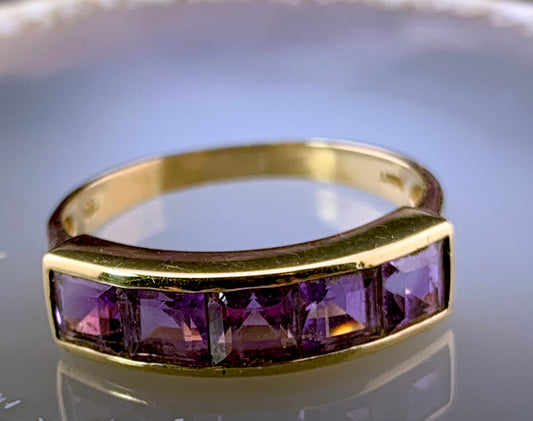 SOLD Vintage 10K & Amethyst Ring