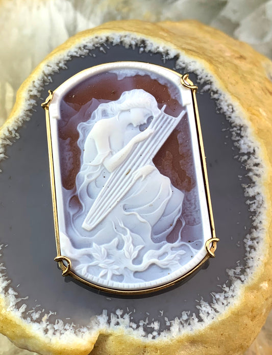 Vintage 14K & Carved Hardstone Cameo Brooch/Pendant