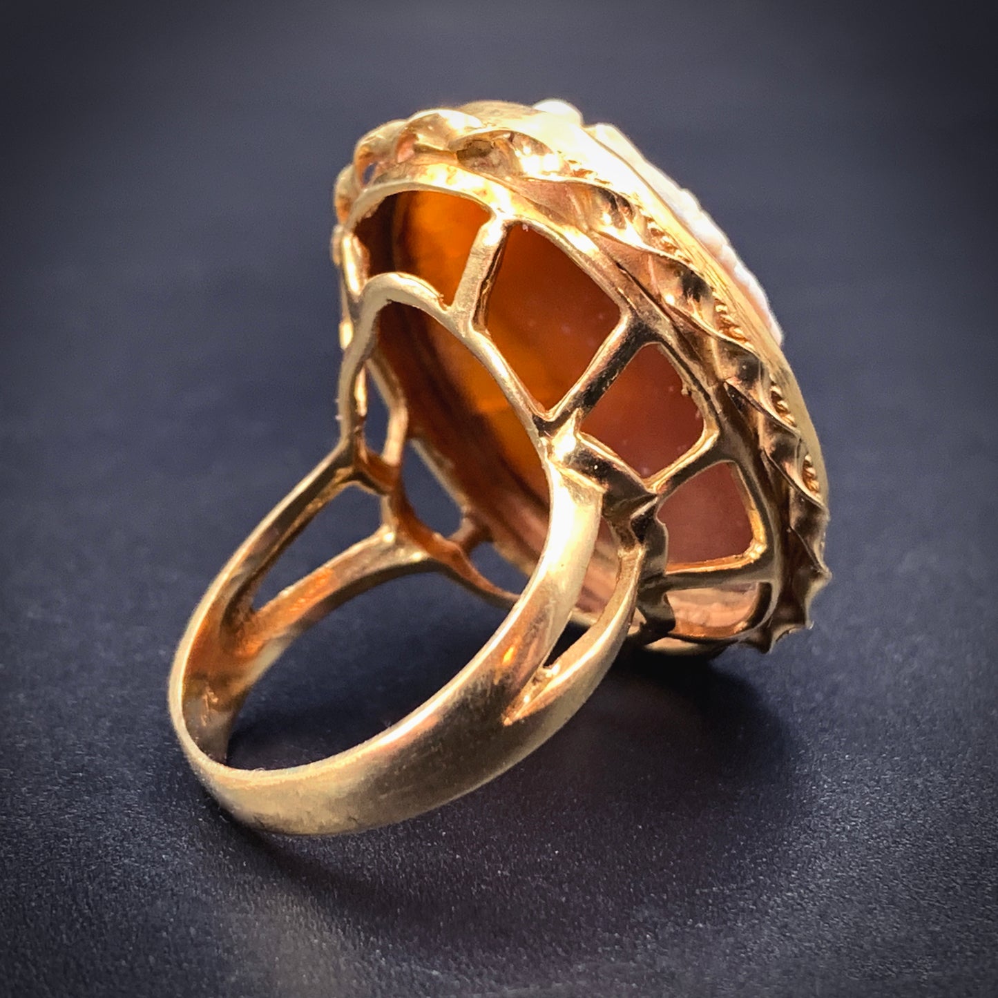 Antique 14K & Carved Shell Cameo Ring
