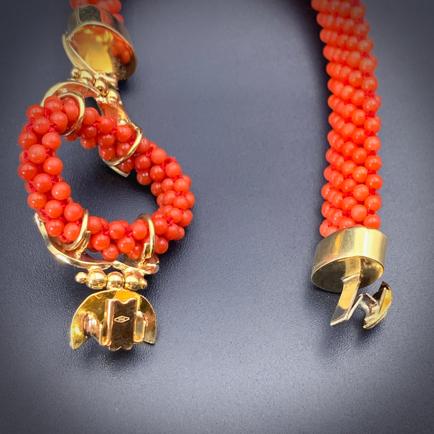 Vintage 18K & Coral Bracelet