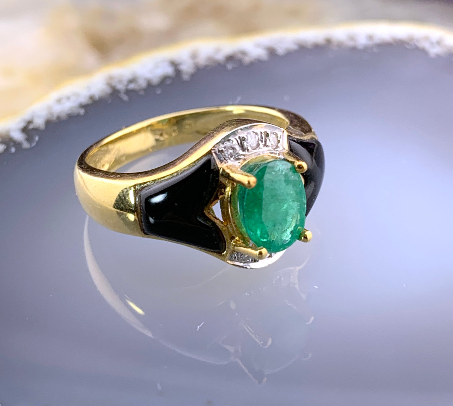 Vintage 18K, Diamond, Emerald & Onyx Ring