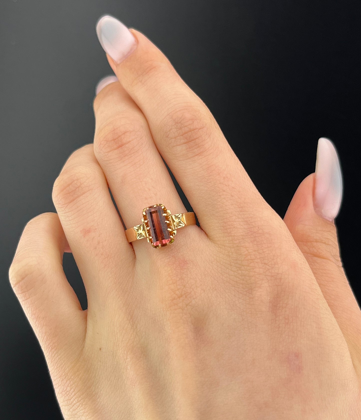 Antique 9K & Tourmaline Ring
