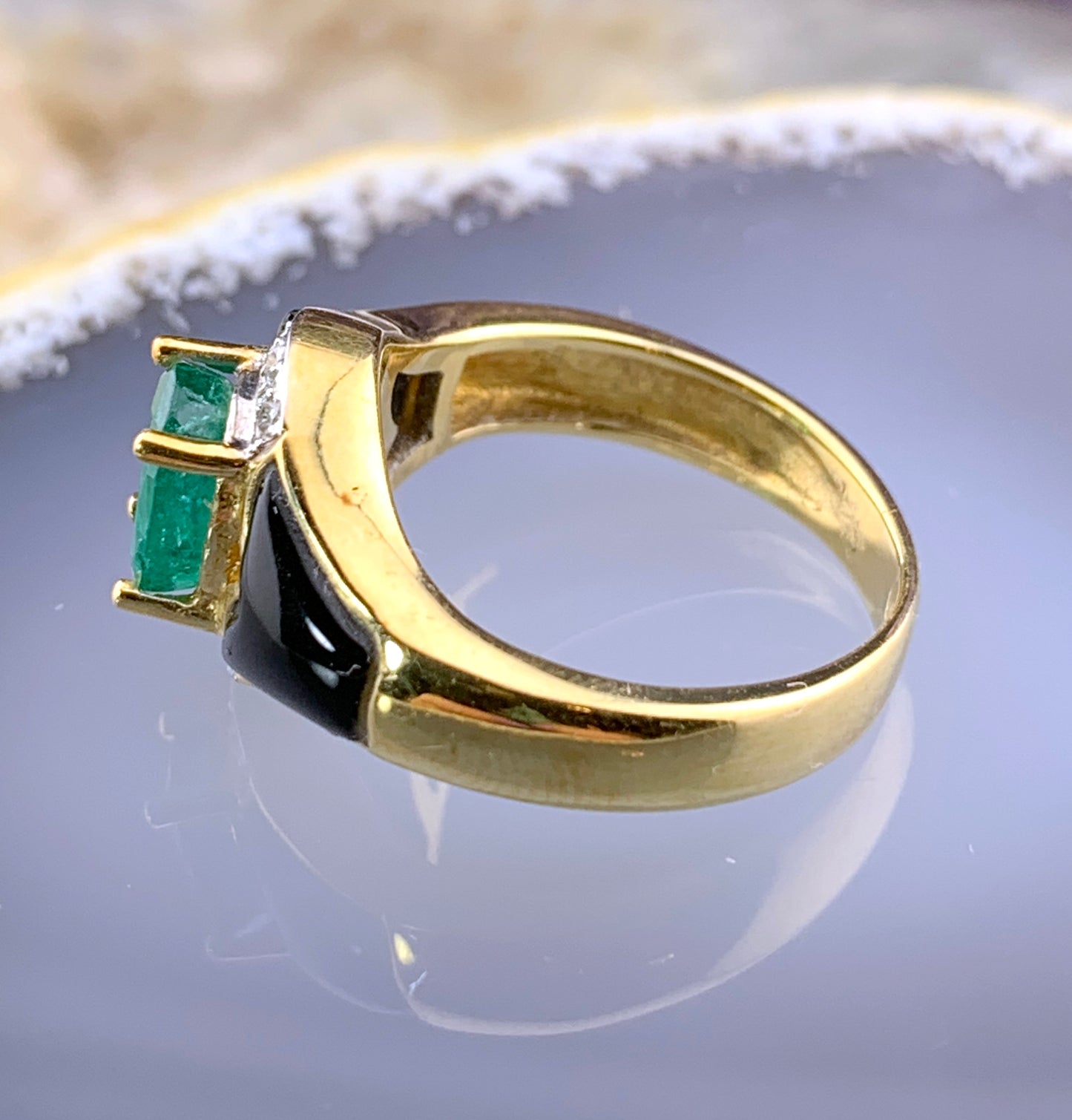 Vintage 18K, Diamond, Emerald & Onyx Ring