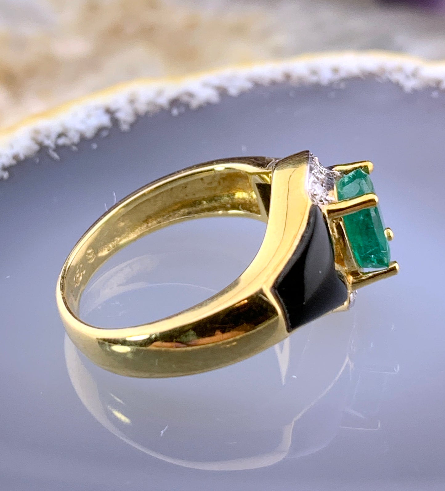 Vintage 18K, Diamond, Emerald & Onyx Ring