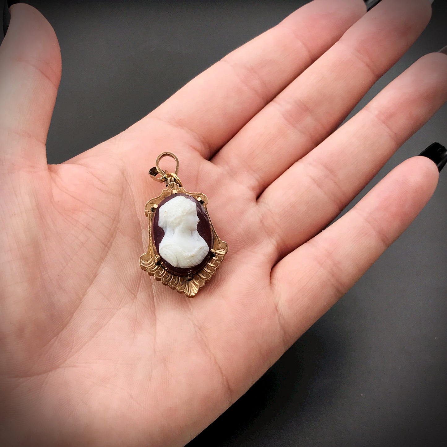 Antique 10K Carved Hardstone Cameo, Carnelian & Agate Pendant/Fob K