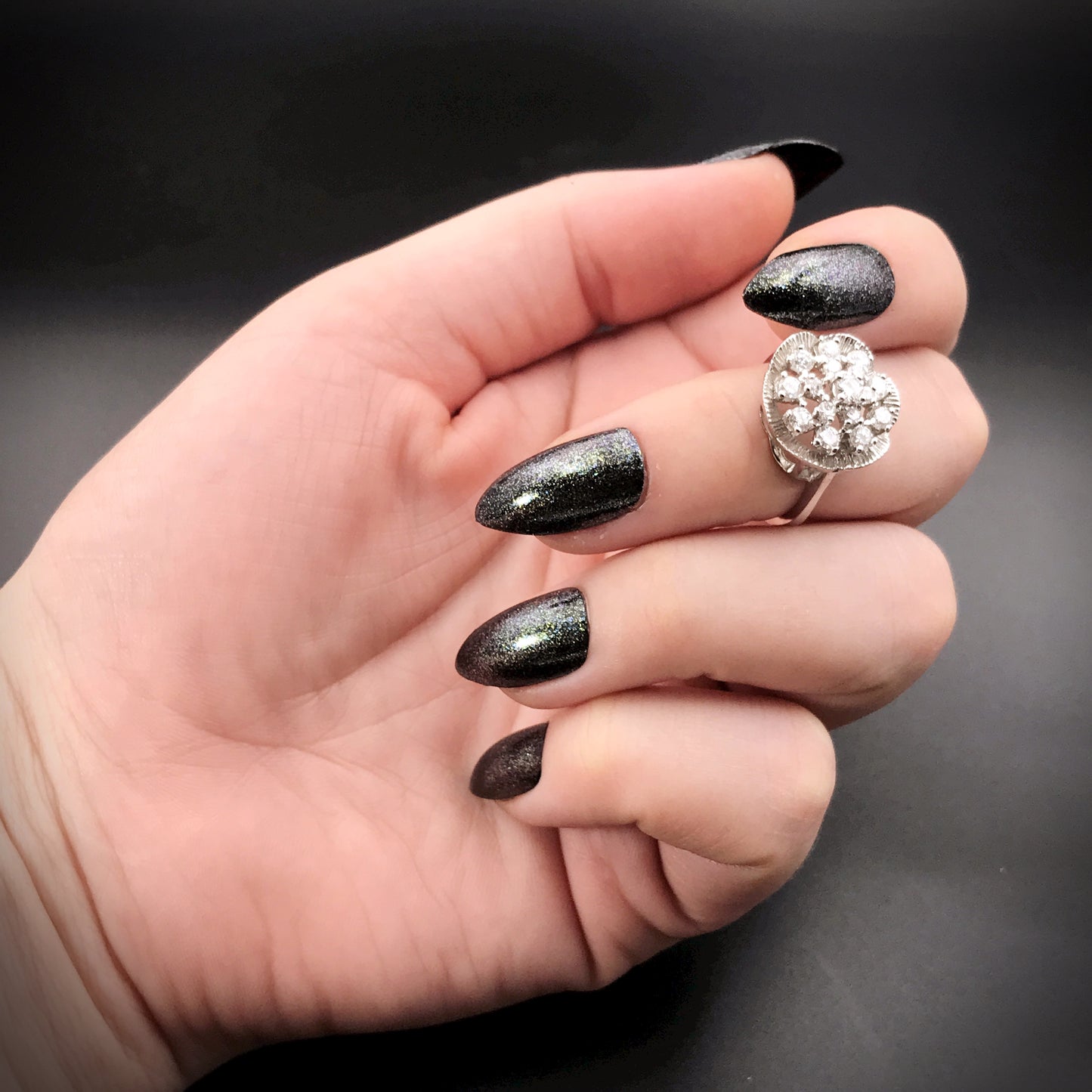 Vintage 18K Diamond Cluster ring