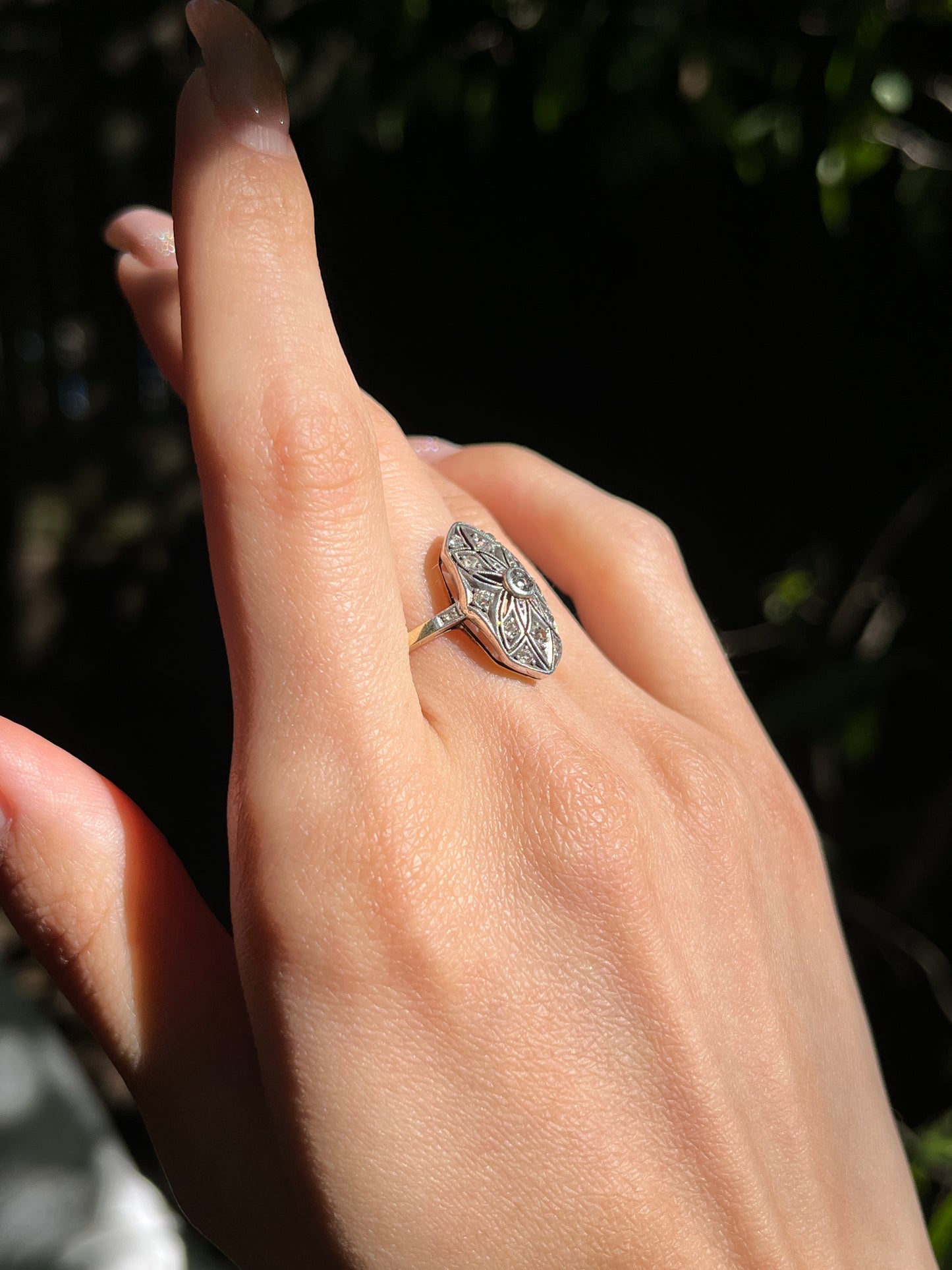 Antique Art Deco 14-15K & Diamond Ring