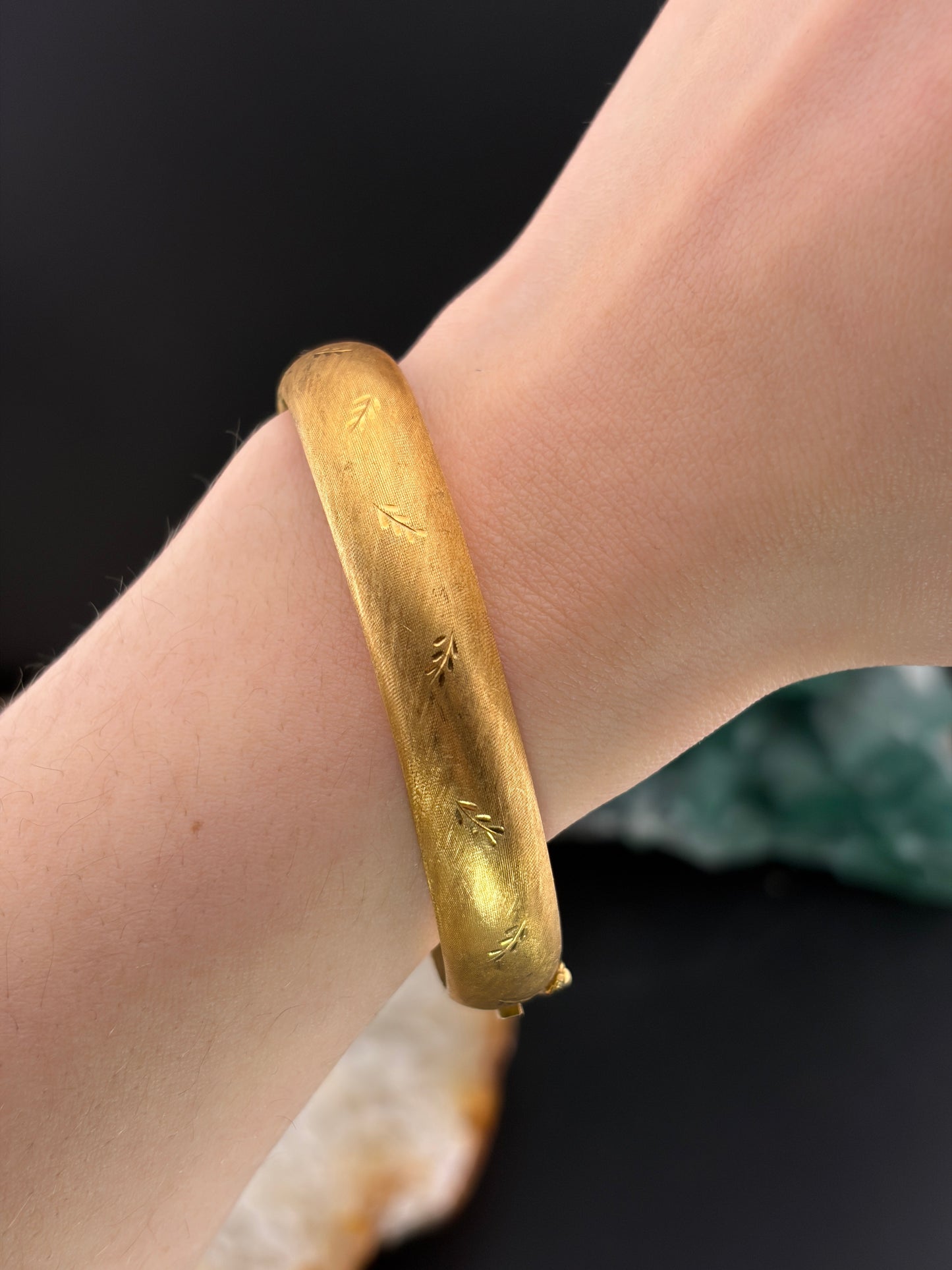 Vintage 18K Bangle Bracelet