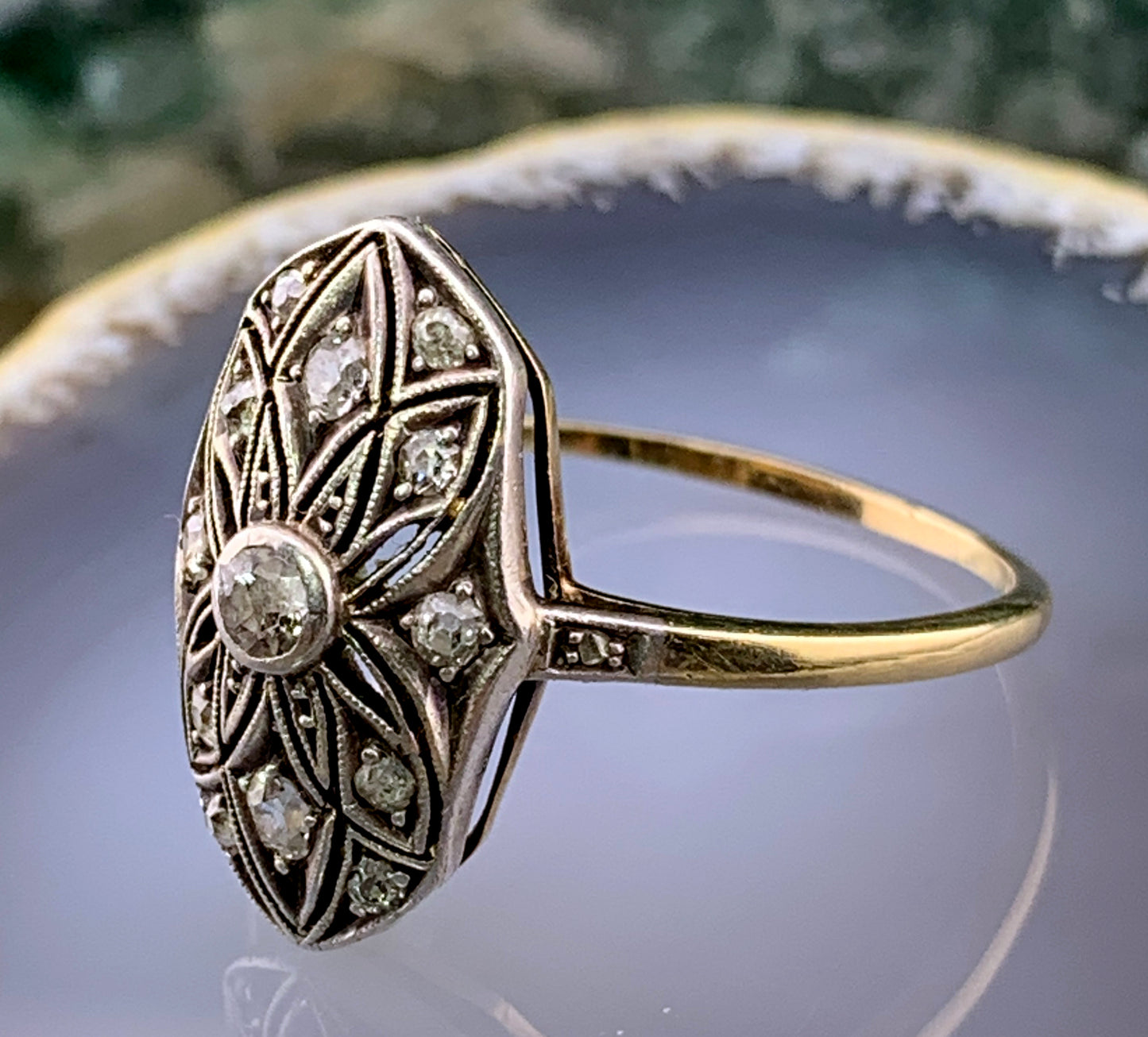 Antique Art Deco 14-15K & Diamond Ring