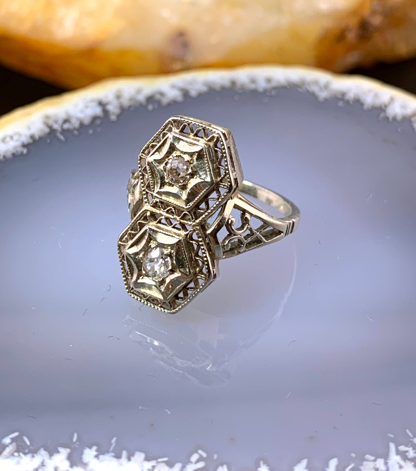 Antique Art Deco 18K & Diamond Ring