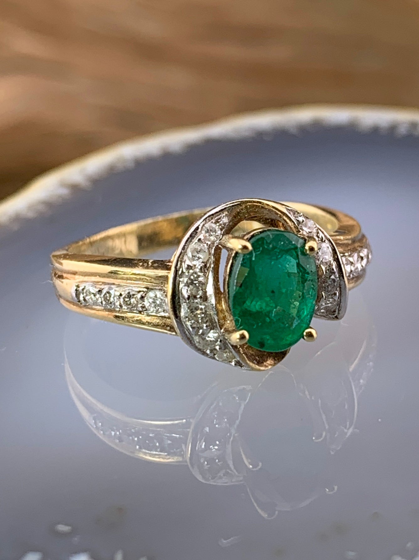 Vintage 14K, Diamond & Emerald Ring