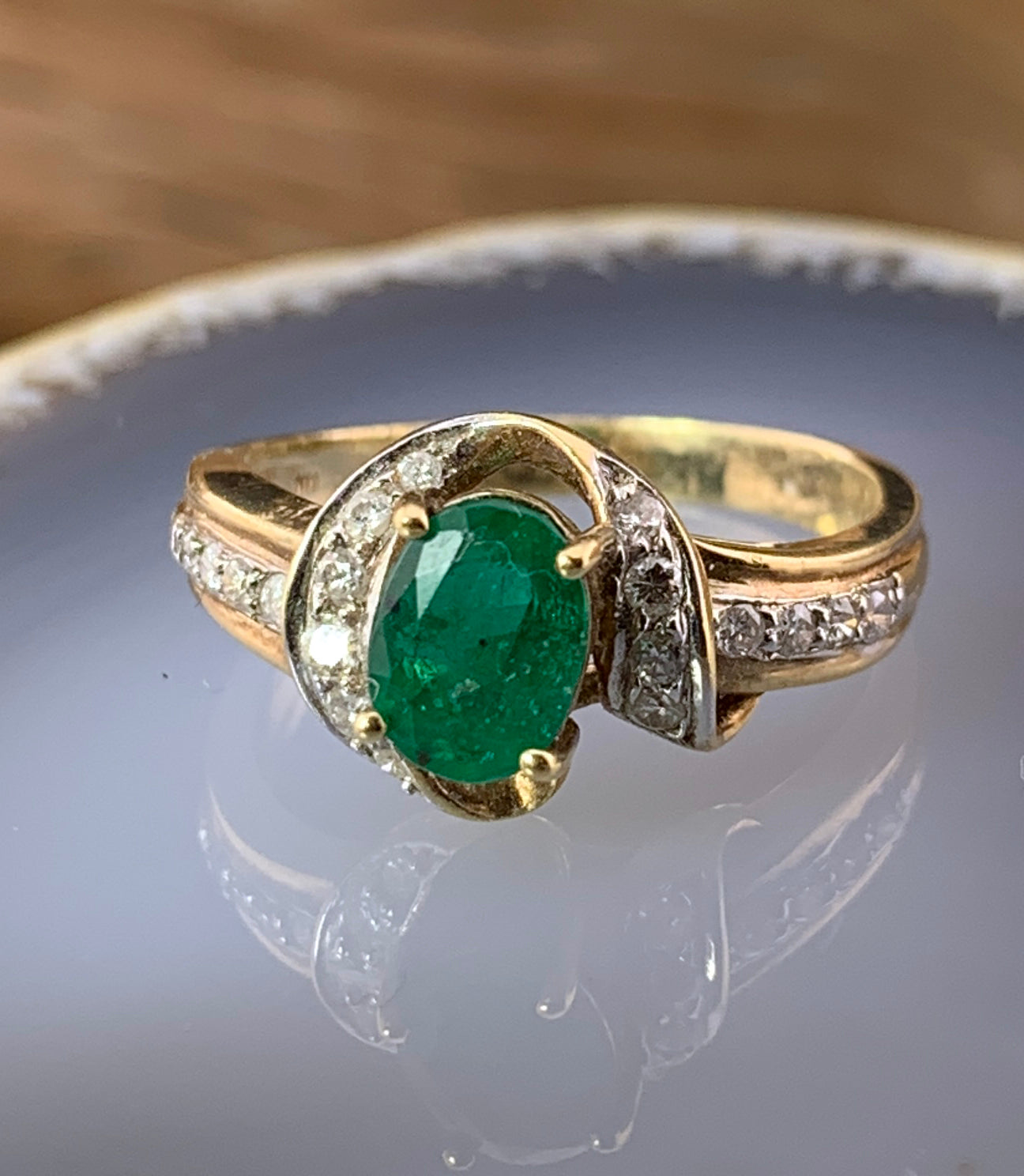 Vintage 14K, Diamond & Emerald Ring