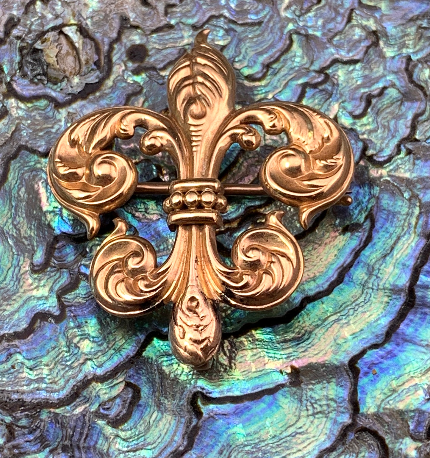 Antique 14K Fleur de Lis Brooch