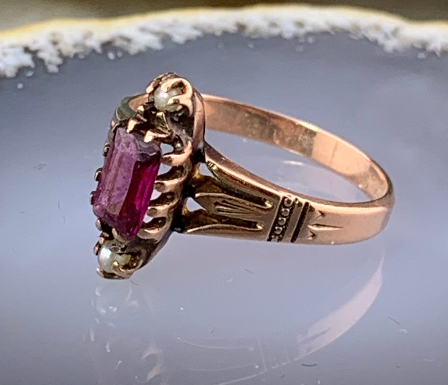 Antique 14K, Garnet & Seed Pearl Ring