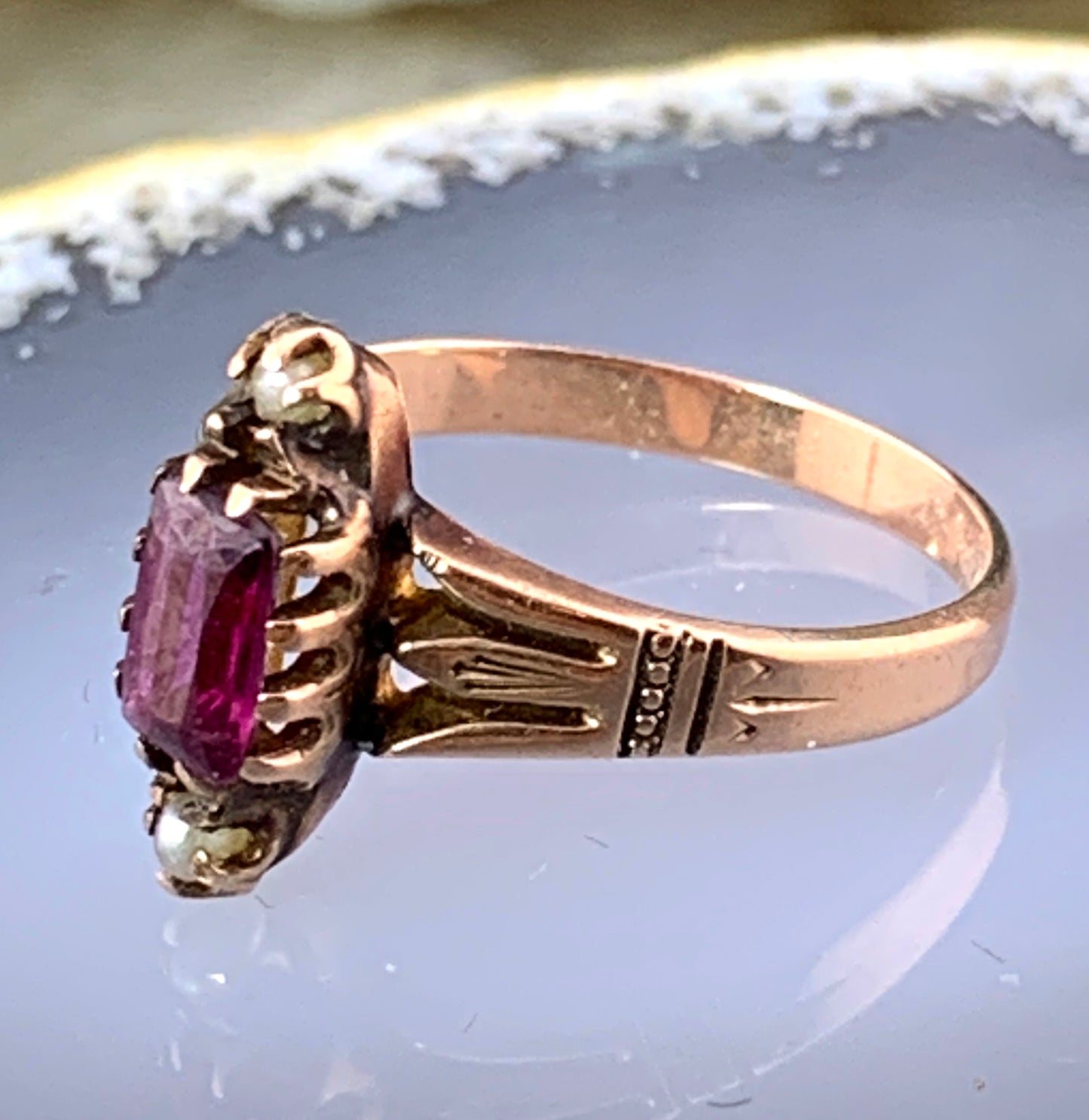 Antique 14K, Garnet & Seed Pearl Ring