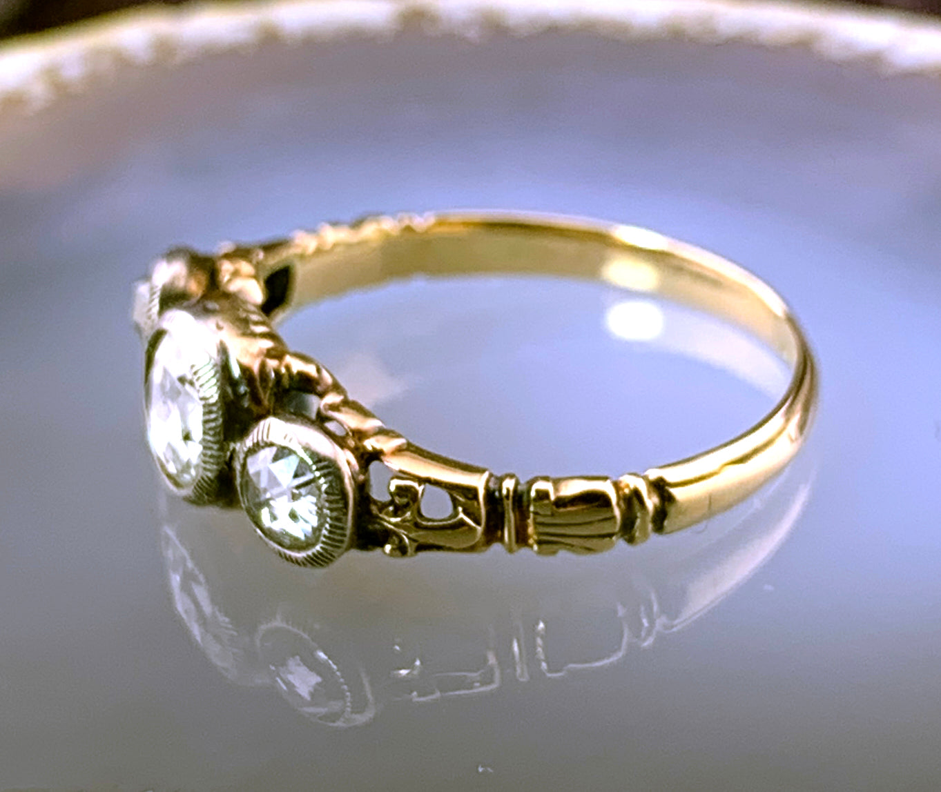 Antique Georgian 15K & Tri-Stone Diamond Ring