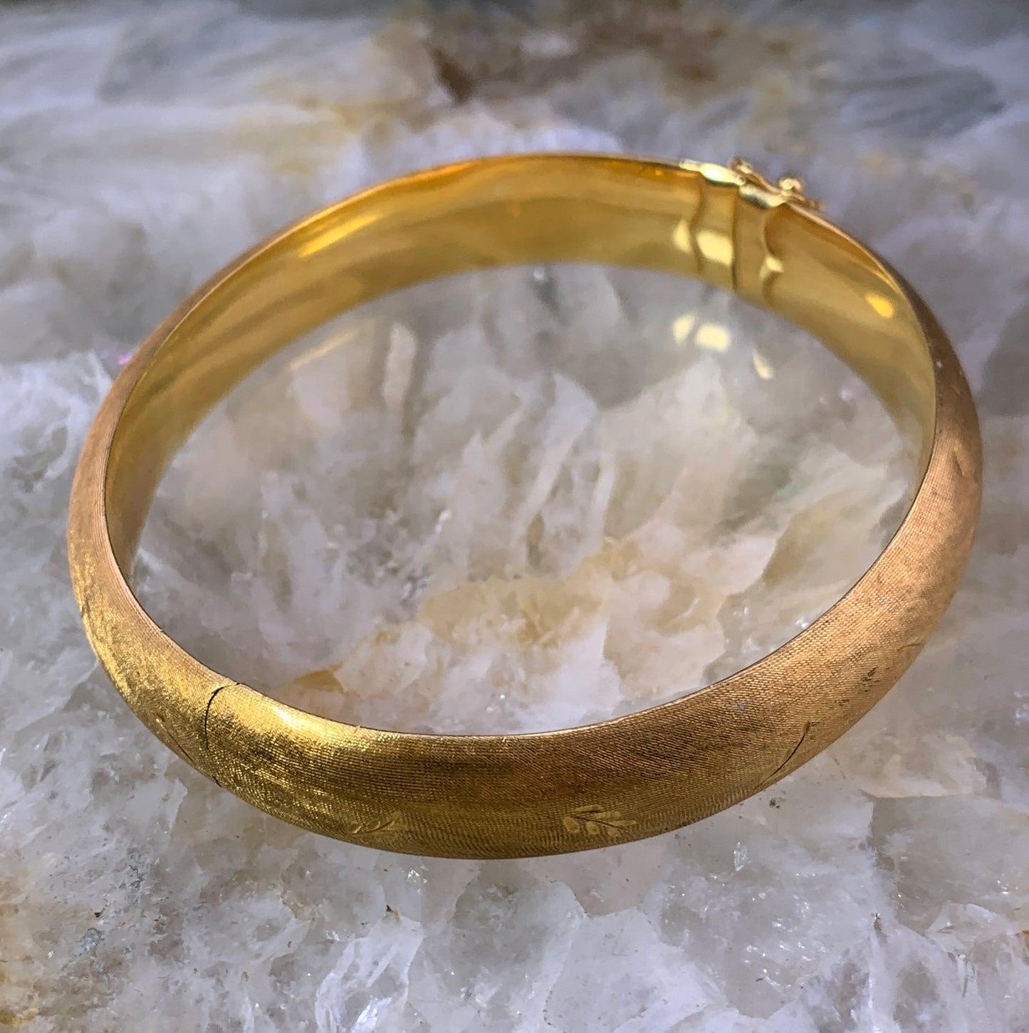 Vintage 18K Bangle Bracelet
