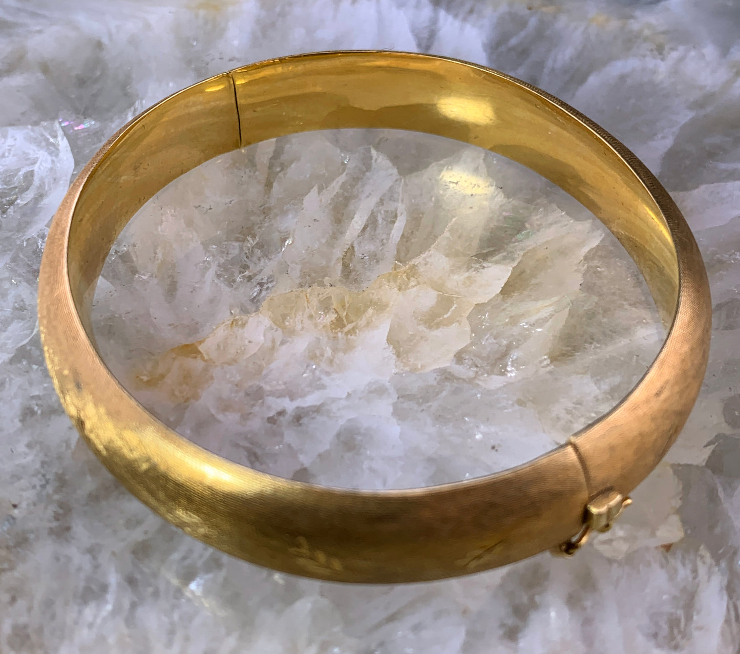 Vintage 18K Bangle Bracelet