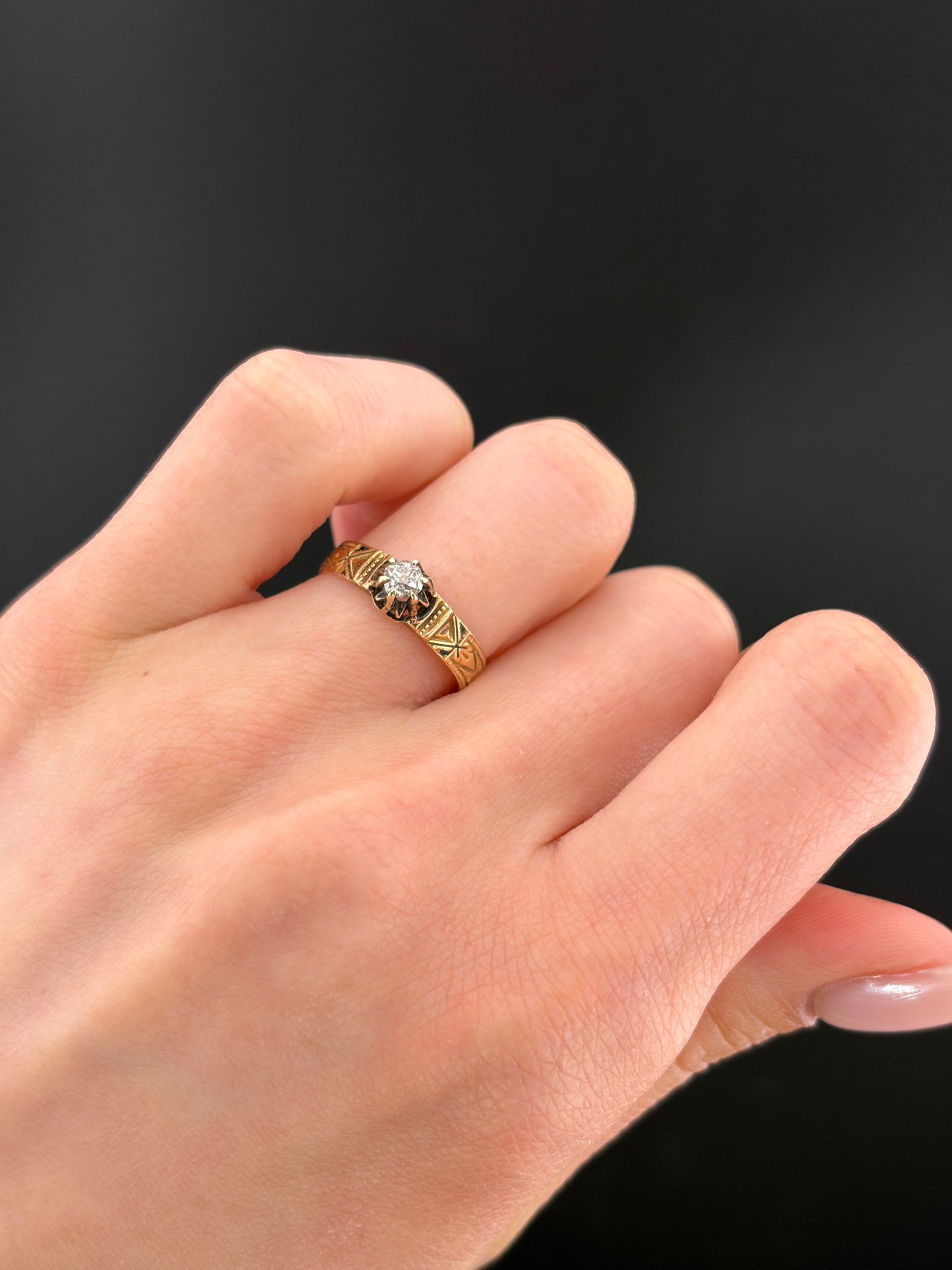 Antique  Edwardian 18K & Diamond Solitaire Ring