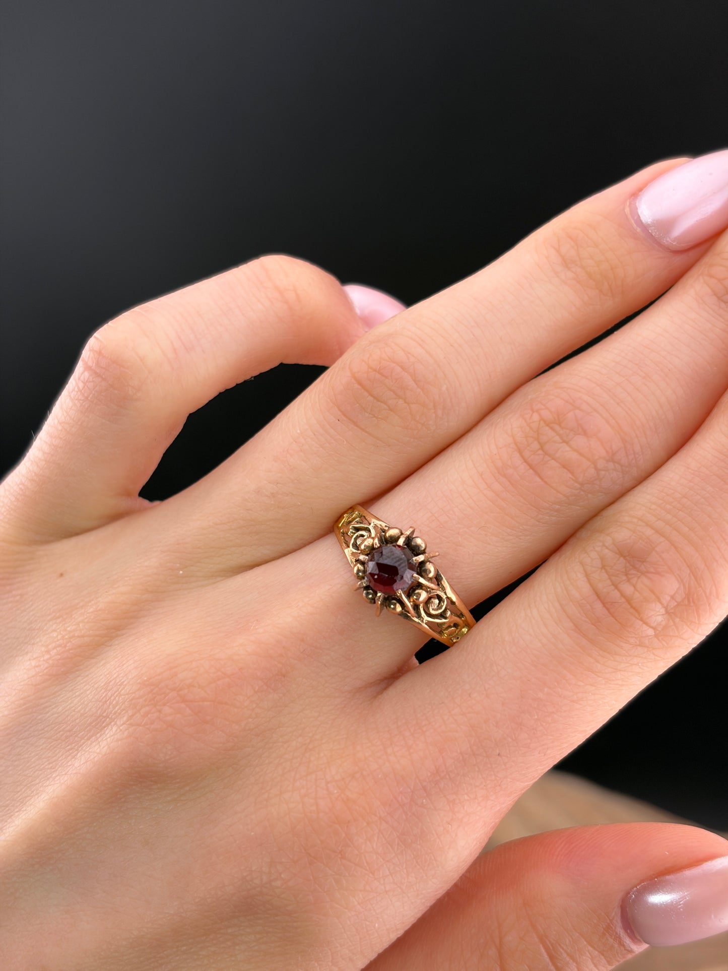 Antique French 18K & Garnet Ring