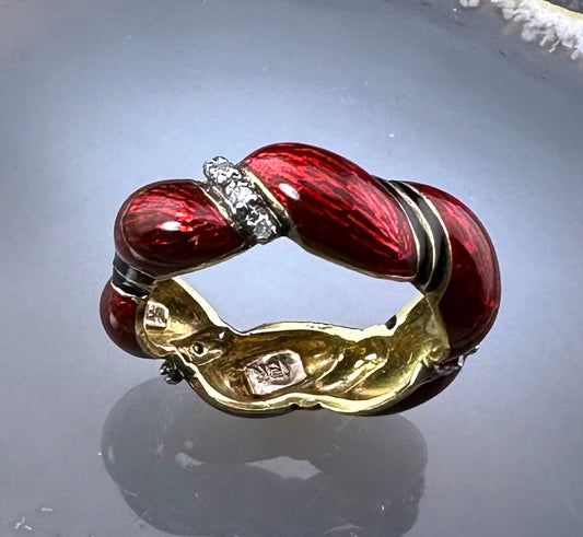 Vintage 18K, Diamond & Enamel "Tiffany" Ring