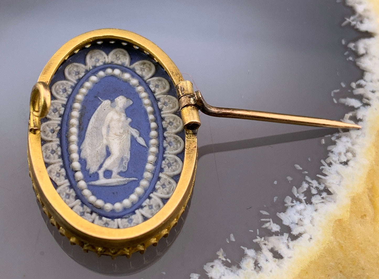 Antique 14K & Jasper Ware Wedgwood Brooch