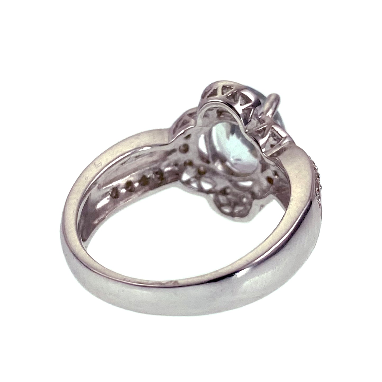 Vintage 14K, Aquamarine & Diamond Ring